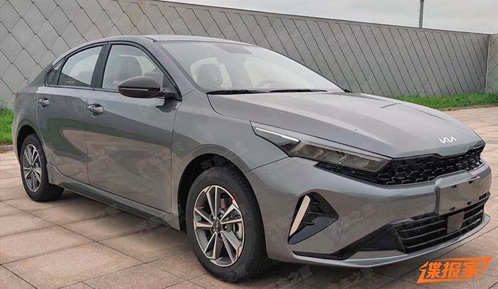 2023 Kia Forte/K3: new spy shot... - BurlappCar