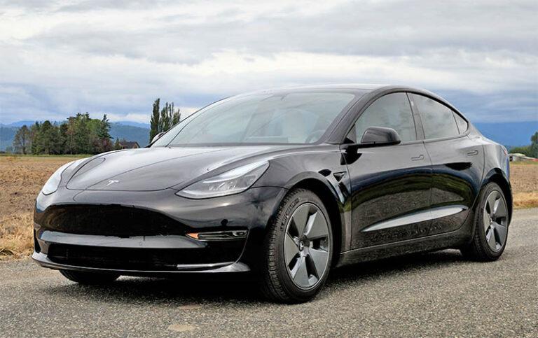 Revised Tesla Model 3: new spy shot. - BurlappCar