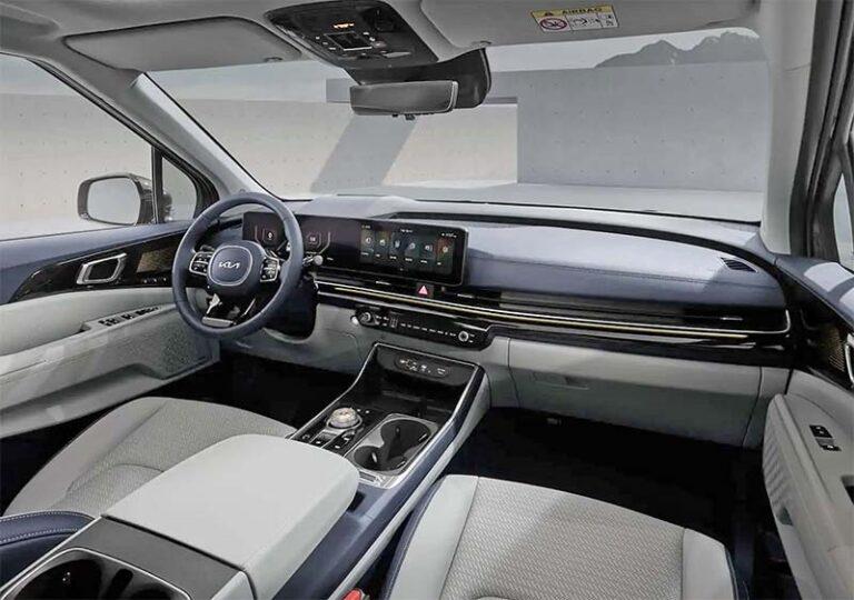 2025 Kia Carnival interior. - BurlappCar